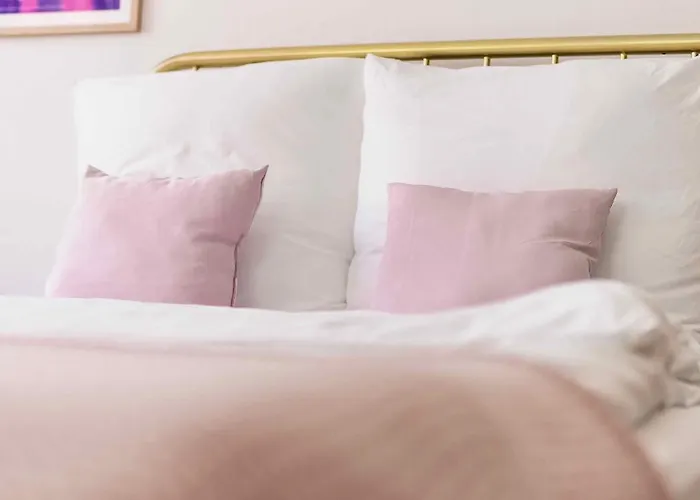 Hotel apartamentowy Stacey Downtown *